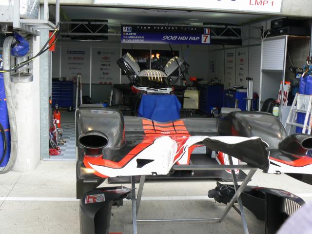 http://www.forum-peugeot.com/Forum/mesimages/22136/le mans 2008 010.jpg
